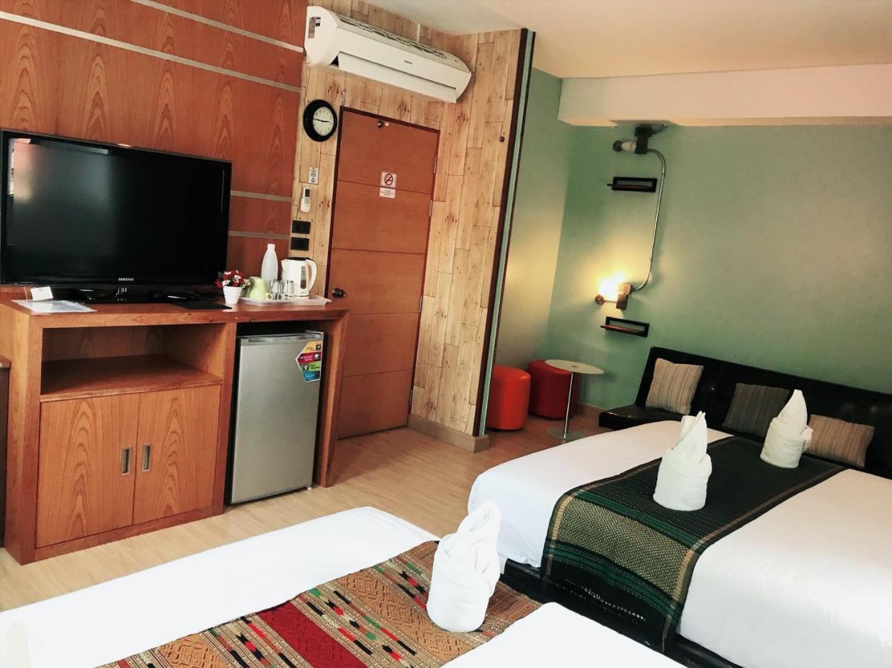 Ostello Tawan Bed Club Chiang Mai Esterno foto